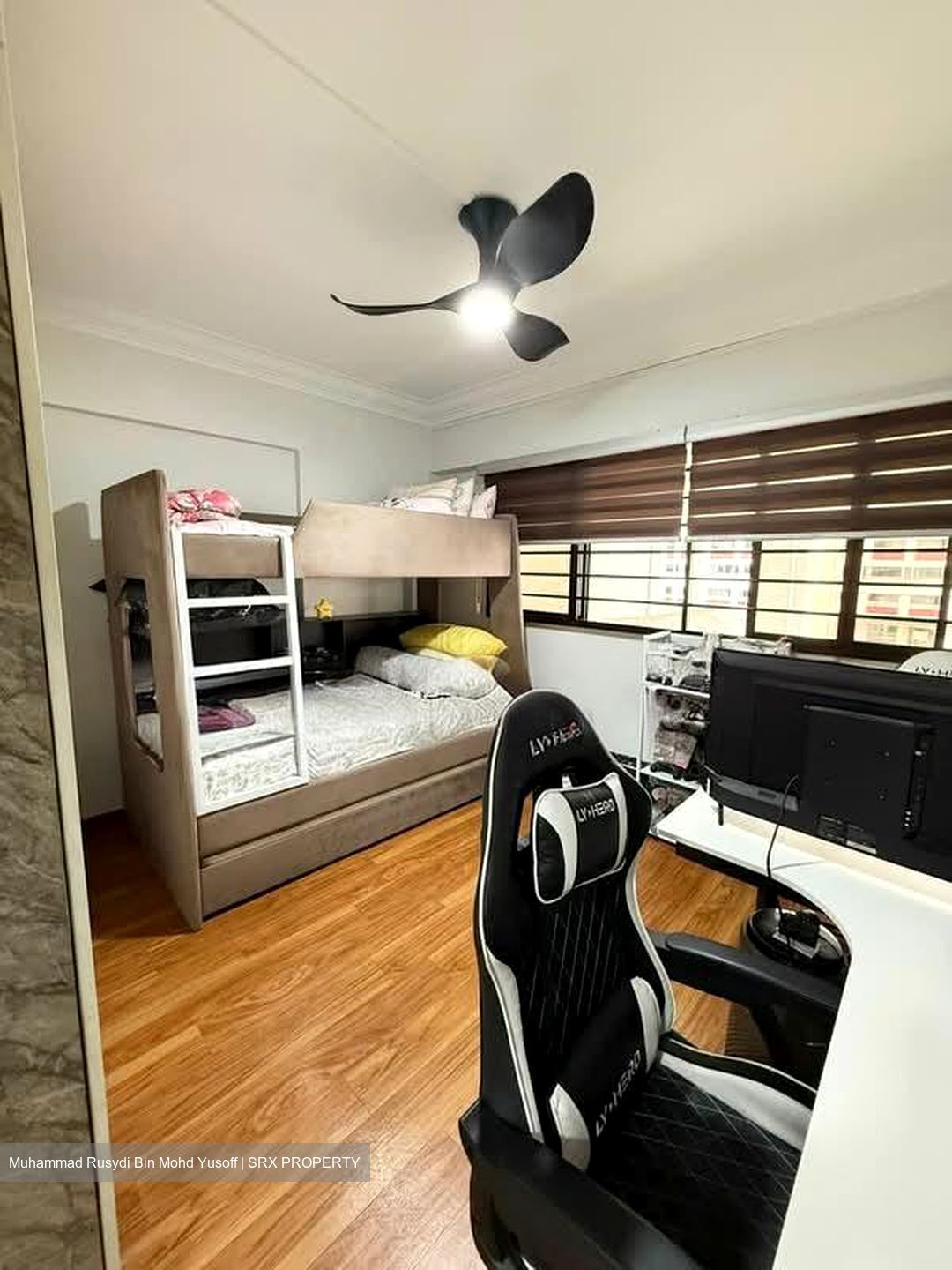 Blk 558 Jurong West Street 42 (Jurong West), HDB Executive #557143131